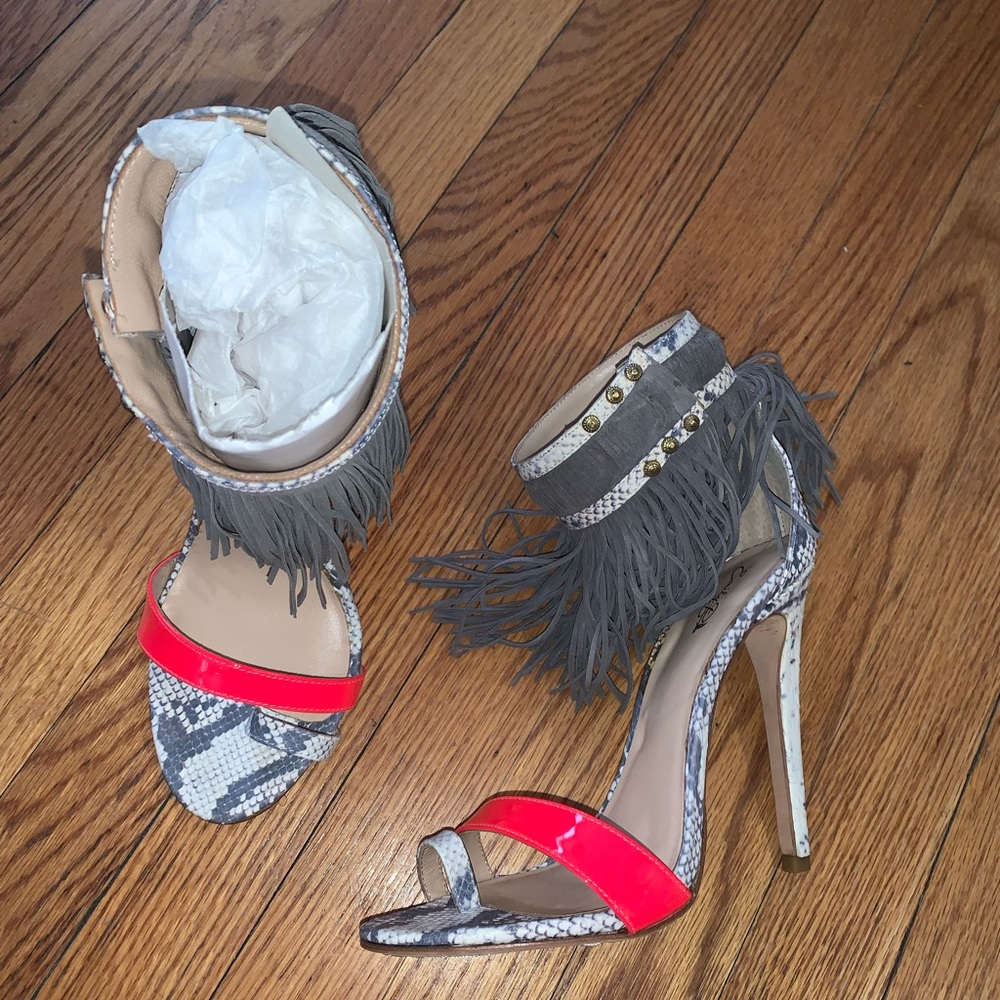 Emily B. Taina Natural Gray Snake Print Coral Fringe … - Gem